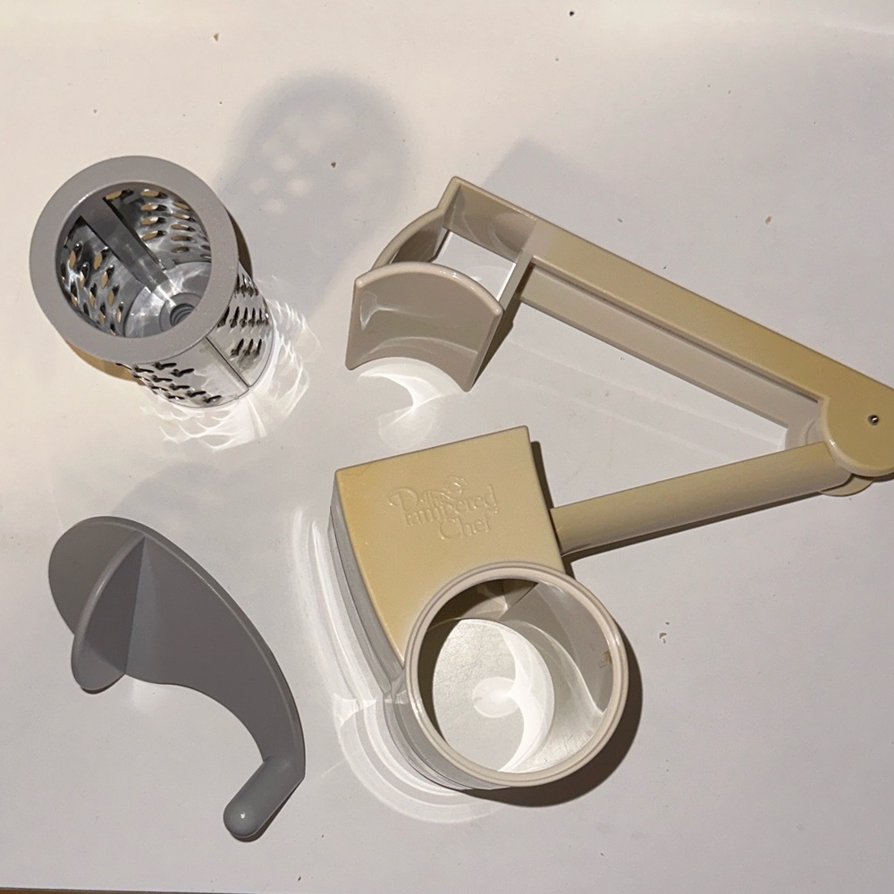 Pampered Chef Rotary Cheese Grater